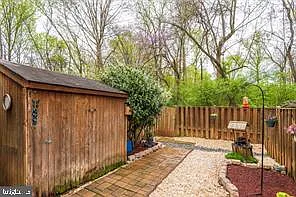 17 Devon Ct — Photo 21