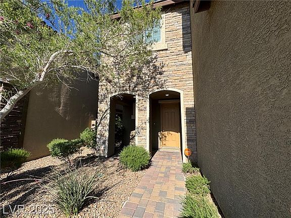 3rd image of 6176 Jennings Cove Ct