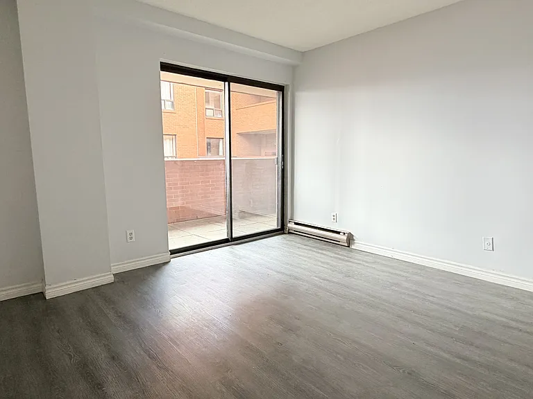 10 Pearl St W #106 — Photo 18