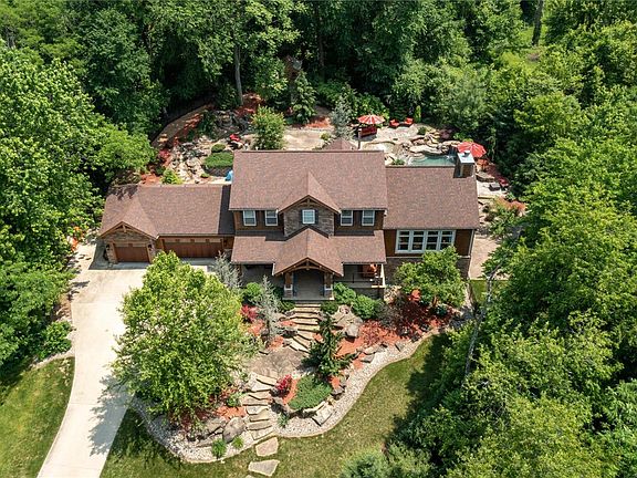 3rd image of 1502 Stonebrooke Dr