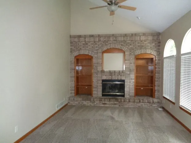 20912 E Crestline Cir — Photo 4