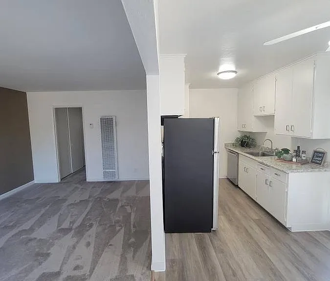 3070 Van Sansul Ave #1B — Photo 7