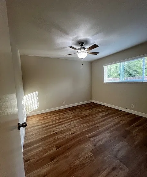 459 Sunberry Dr #4 — Photo 7