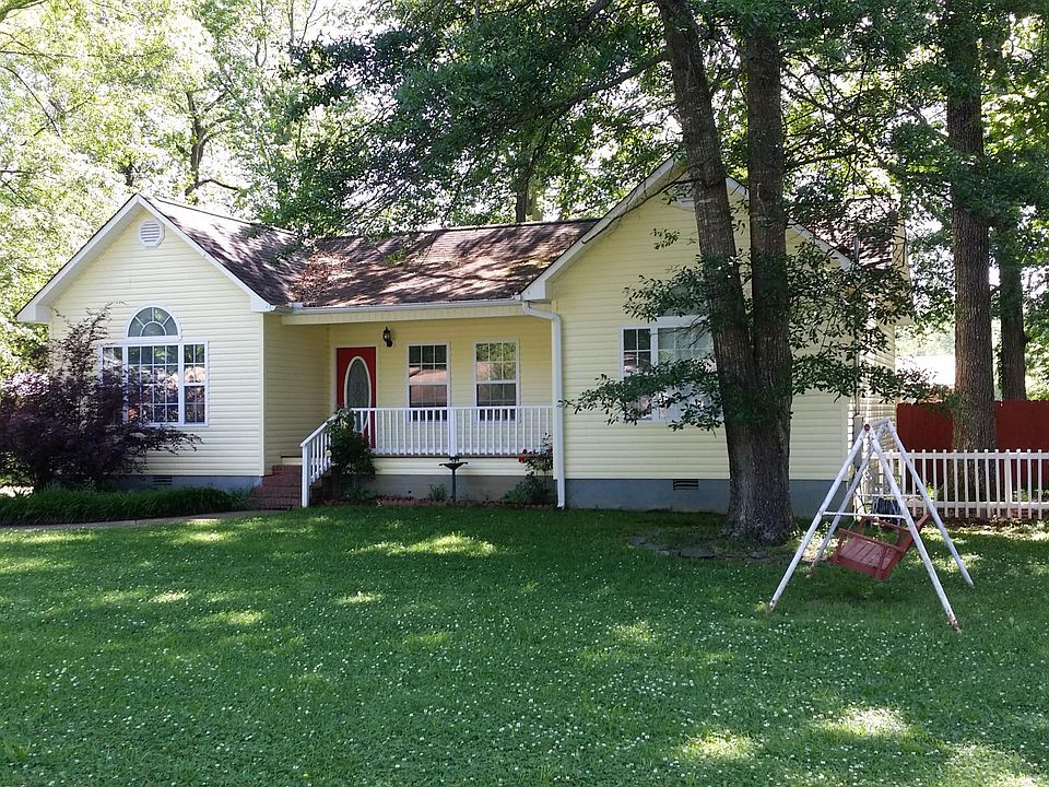 323 Woodall Lane, Scottsboro, AL 35768