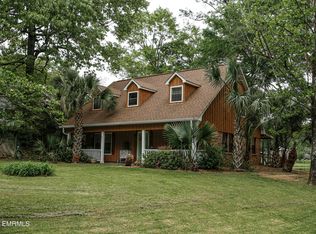 8922 Lake Flora Dr, Lauderdale, MS 39335