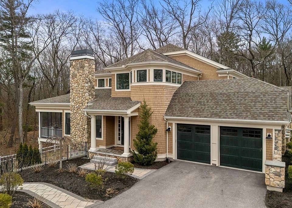 1st image of 15 Gershon Way #15