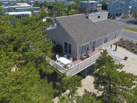 3rd image of 1120A Long Beach Blvd