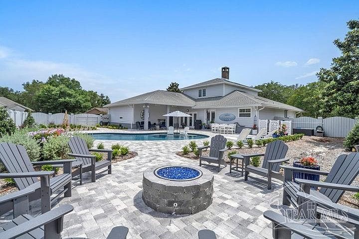 1st image of 60 Country Club Dr E
