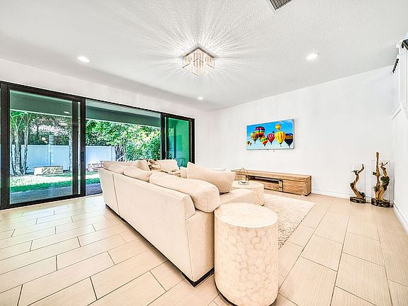 5th image of 8079 Lemon Serpentine Ln