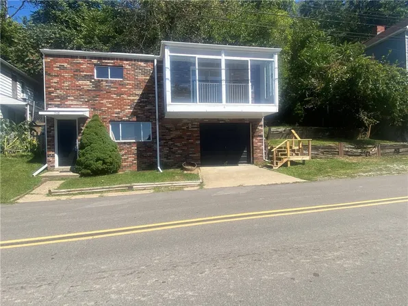 545 Pacific Ave, Glassport, PA 15045