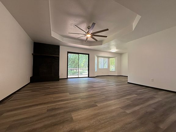 5th image of 2627 E Verona St