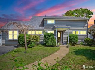 2 Emerson Ln, Old Bridge, NJ 08857