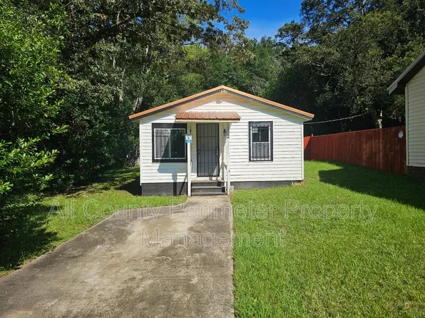 3716 Piedmont Dr, Macon, GA 31217