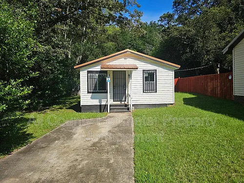 3716 Piedmont Dr Photo 1