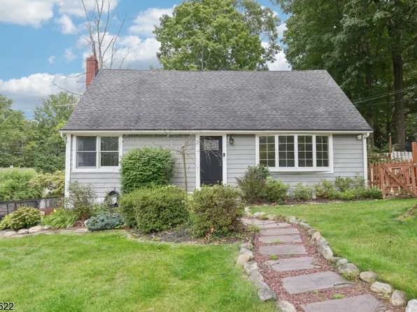 68 Woodland Rd, Ringwood Boro, NJ 07456