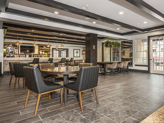 5th image of 401 E Oglethorpe Ave #2203