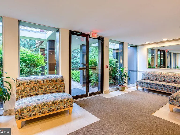 Building Lobby