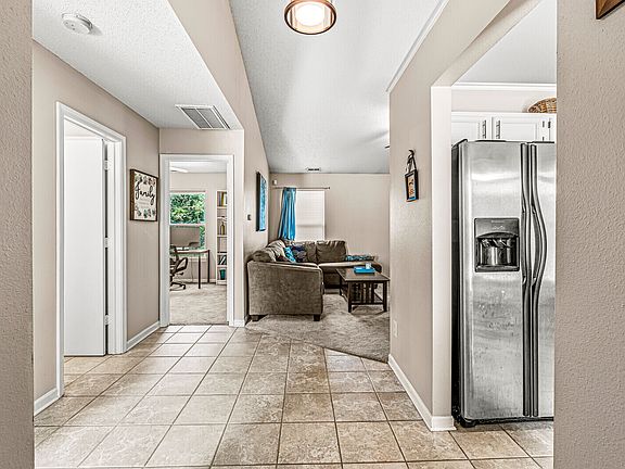 5th image of 6064 Bannister Ct