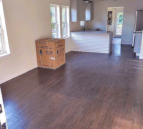 Living Room/Kitchen