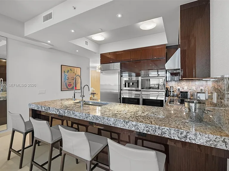 9703 Collins Ave #2515 — Photo 8