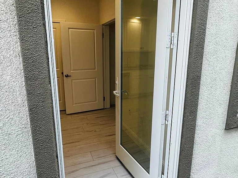 3279 Talbot Dr #1 — Photo 2