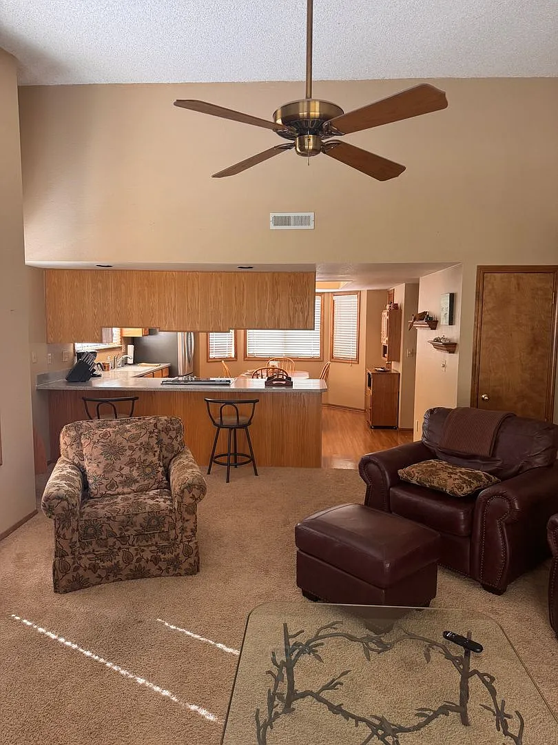 2 Bed 2 Bath Condo in Tanglewood Villas — Photo 2