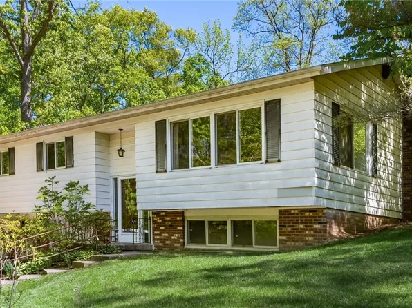 2849 Olde Falls Rd, Zanesville, OH 43701