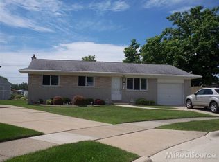 33528 Klein Cir, Fraser, MI 48026