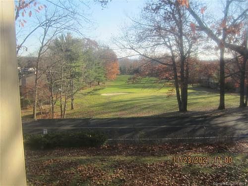 2nd image of 10 Cottonwood Dr #10