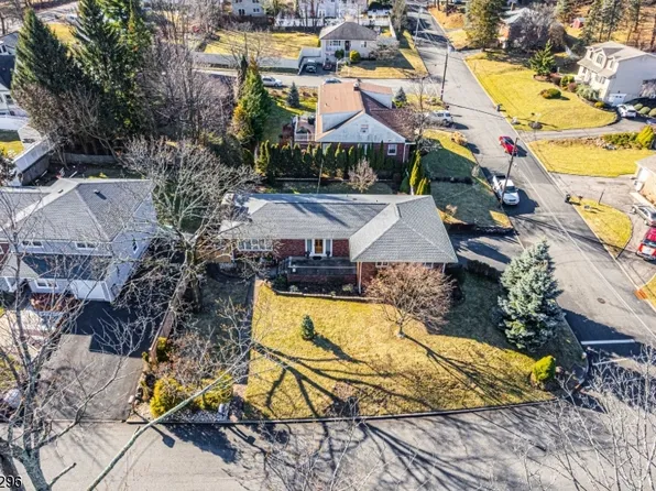 262 Overmount Ave, Woodland Park, NJ 07424