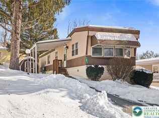 35 Linda Dr, Walnutport, PA 18088