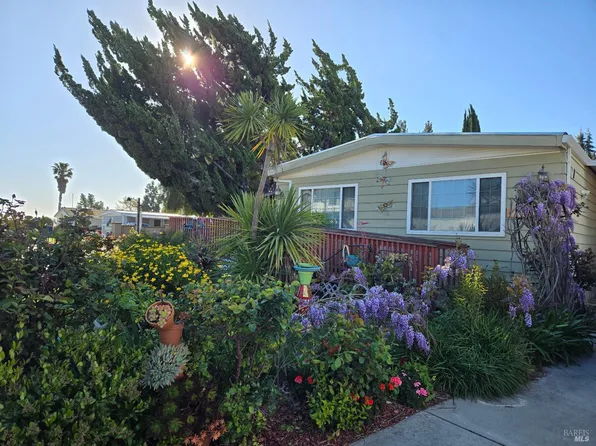 3 Bel Air Circle, Fairfield, CA 94533