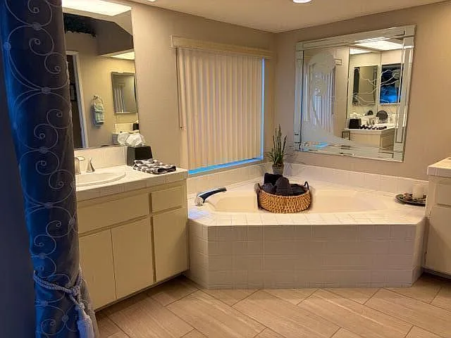 726 Vista Lago Dr N — Photo 21