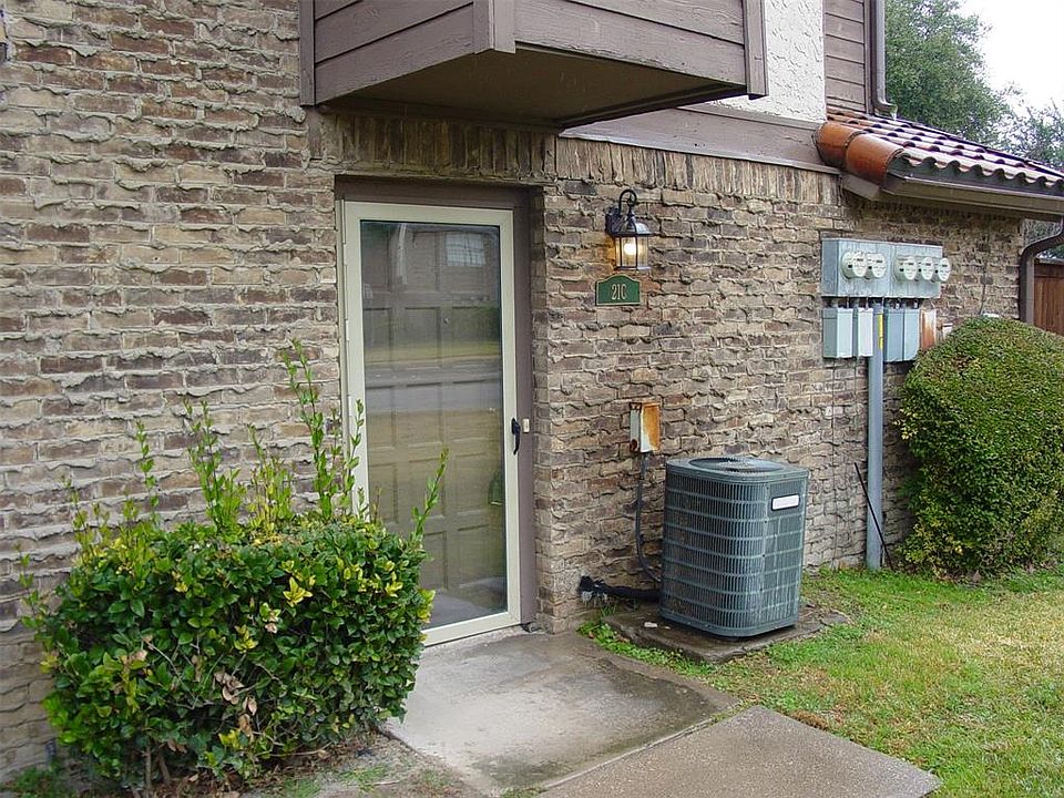 1st image of 336 Melrose Dr APT 21C