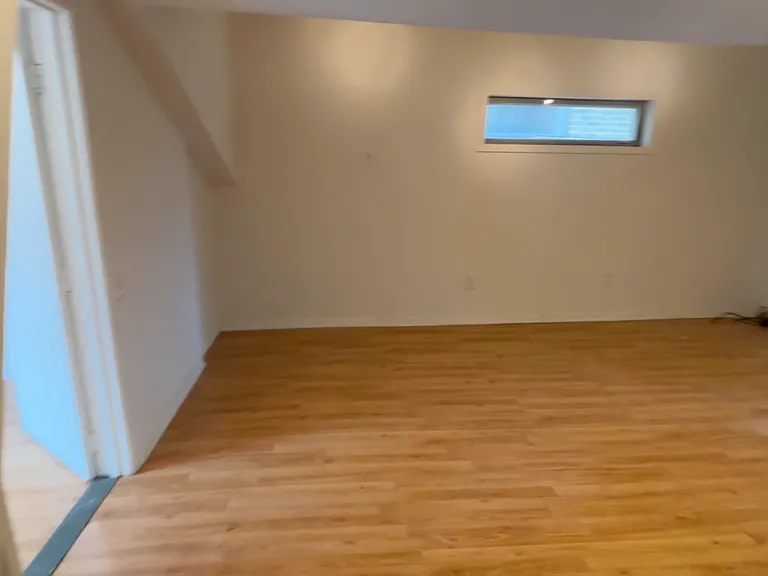 1116 W Grand Ave #3 — Photo 4