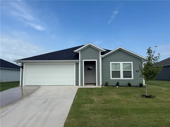 550 Raegan St, Prairie Grove, AR 72753