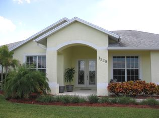 1220 SE 21st St, Okeechobee, FL 34974