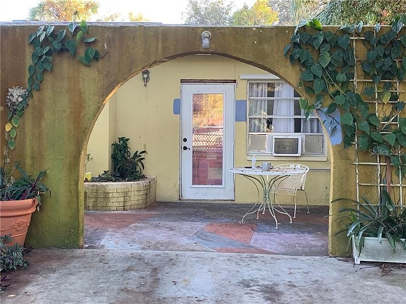 1st image of 7929 Hillman Ave