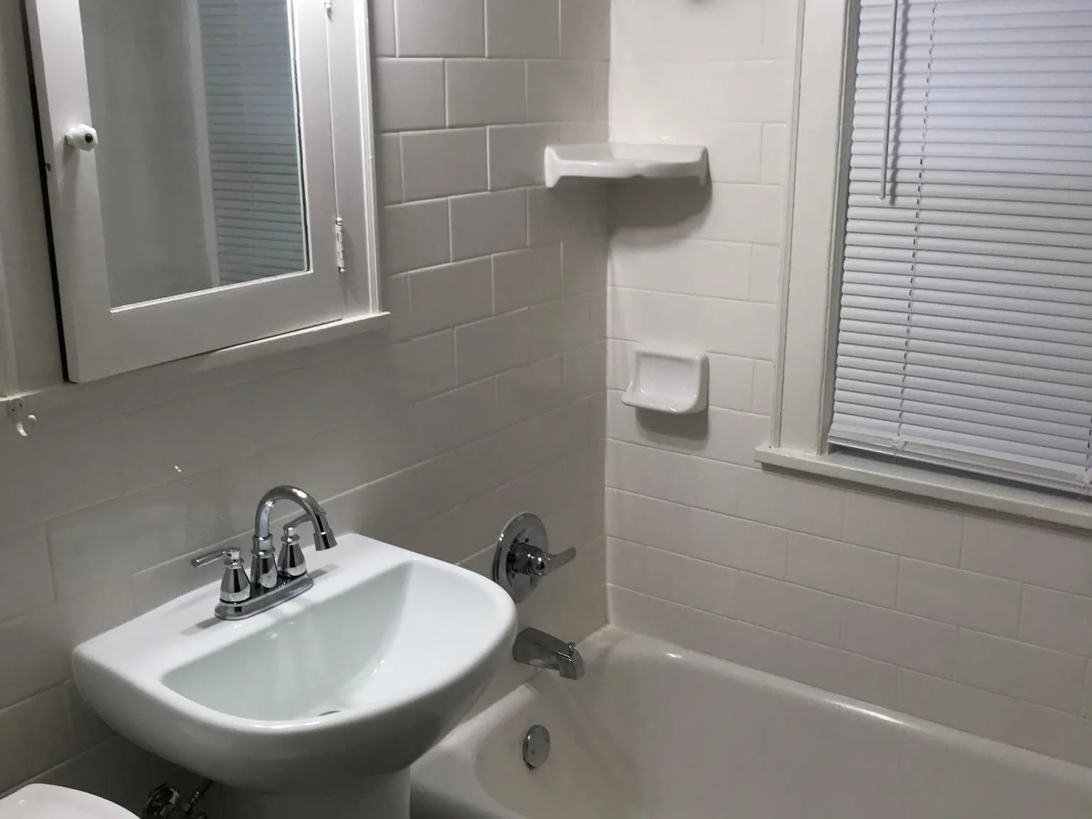 1 bed, 860 sqft, $1,175 — Photo 2