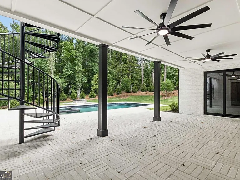 1000 Clementstone Dr NE — Photo 27