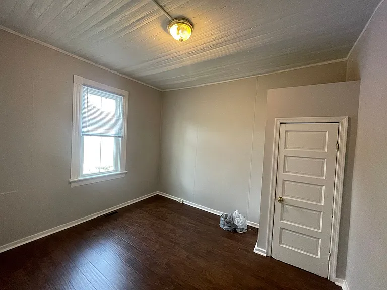 209 C St — Photo 6
