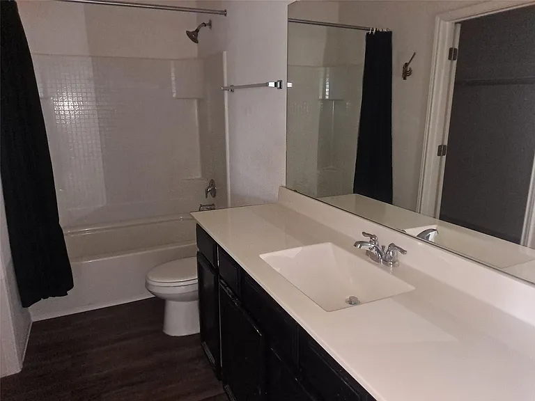 225 Rainey Dr — Photo 9