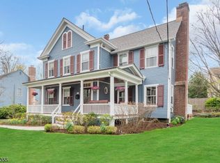 18 Chestnut St, Chatham, NJ 07928