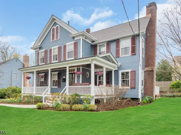 18 Chestnut St, Chatham Boro, NJ 07928