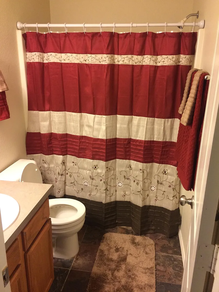 Hall Bath - 2053 Clear Creek Dr