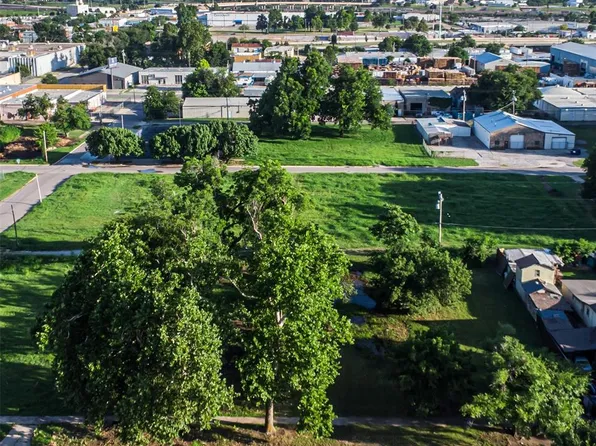 1412 NW 2nd St Lot 7-8-10, Oklahoma City, OK 73106