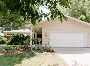 135 E Airport Rd, Grand Island, NE 68803