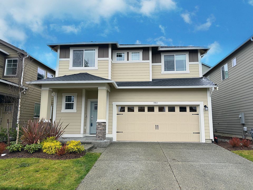 1st image of 951 121st Ave SE