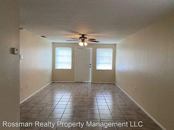 2nd image of 6615 Warwick Cir