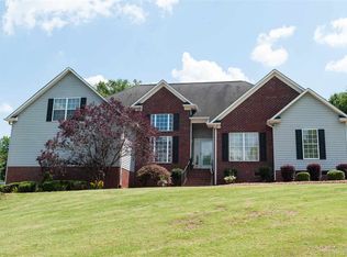 356 Garnet Valley Dr, Inman, SC 29349